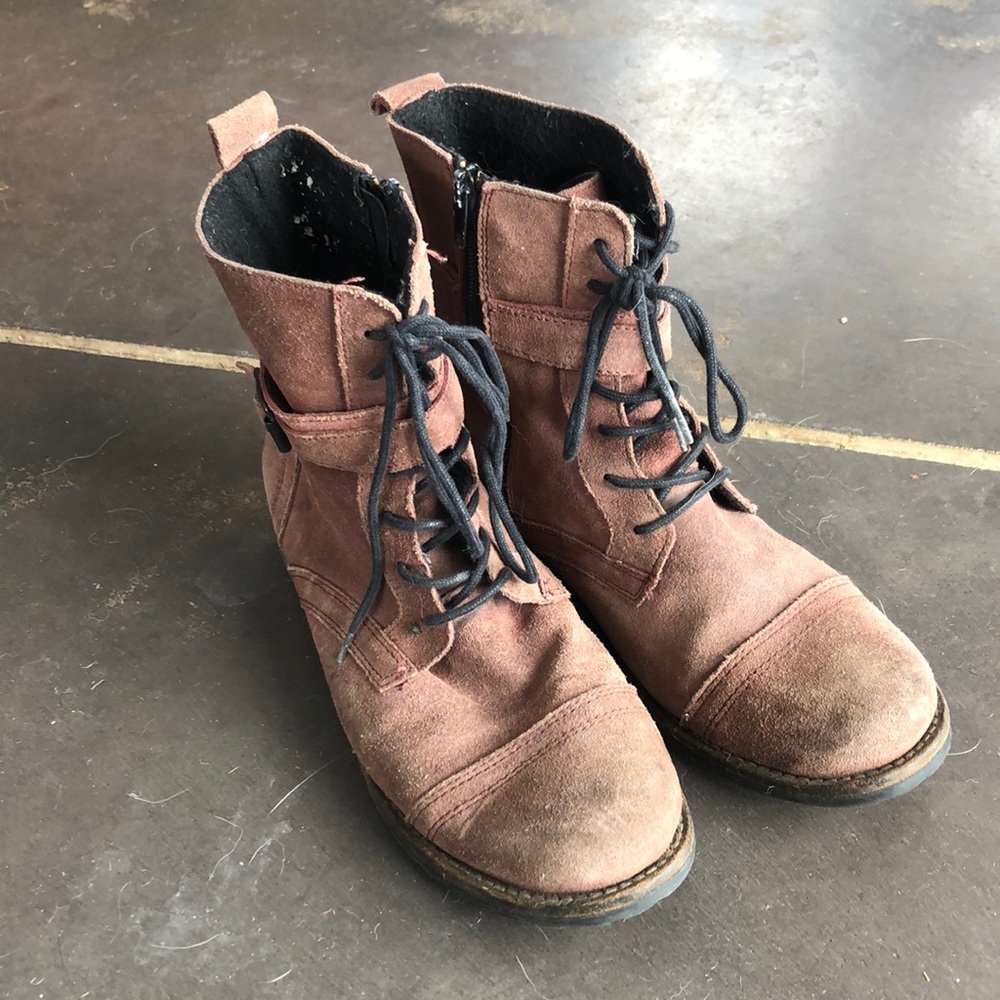 Purple leather boots - free bird